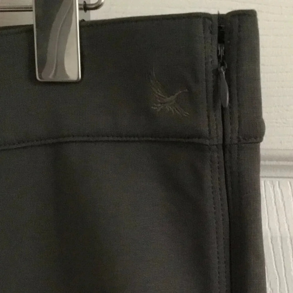 Eddie Bauer 48%  Cotton Ponte Knit Pants Gray pull on Flat Front Trouser Size 12 - Picture 4 of 11